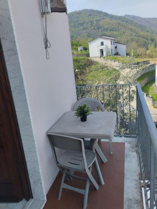 Appartamento La Collina Riccò del Golfo di Spezia Esterno foto